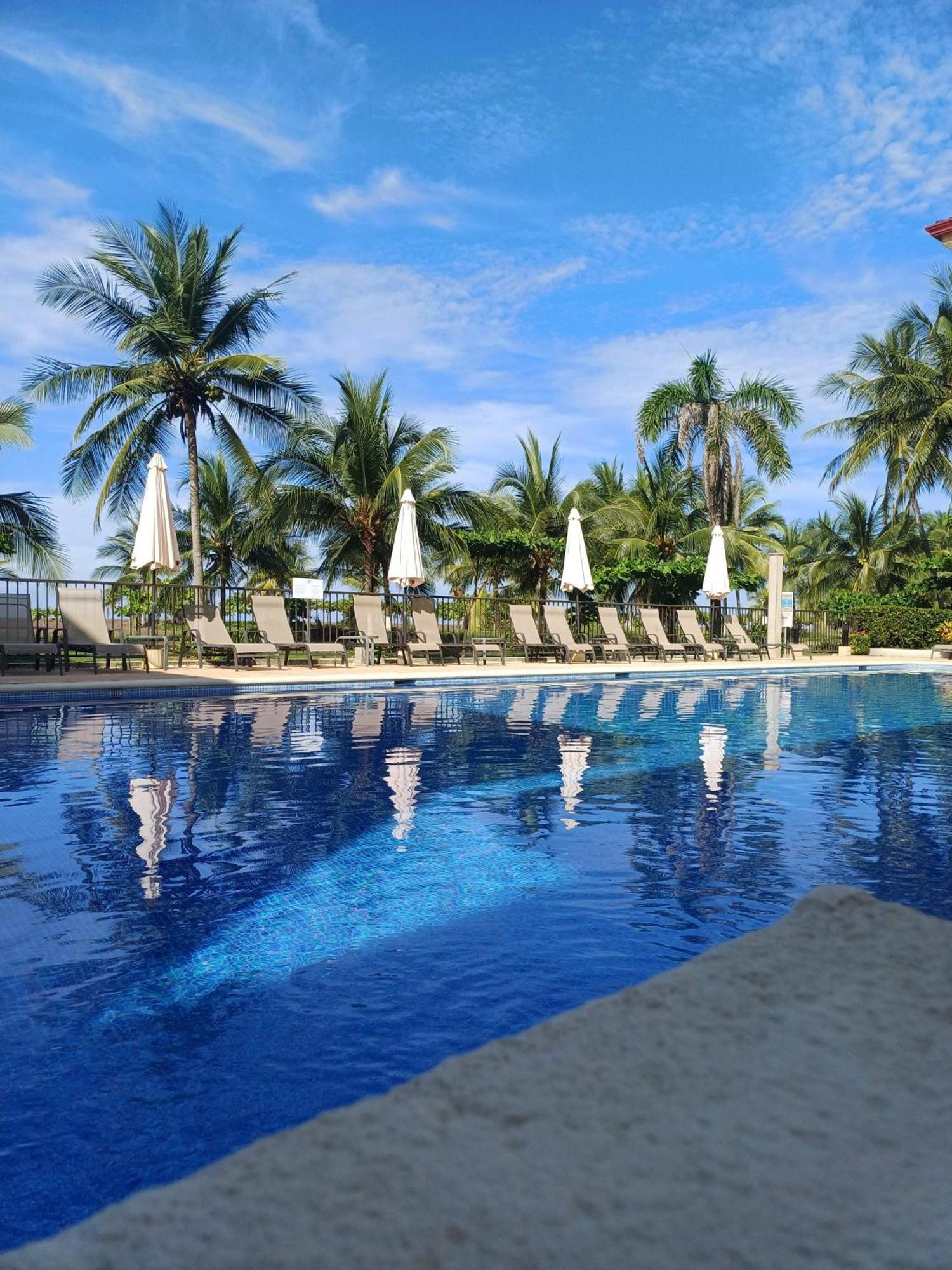 Apartamento De Lujo Las 3 Gotas Jaco, Frente Al Mar Con Vista A La Playa Ngoại thất bức ảnh